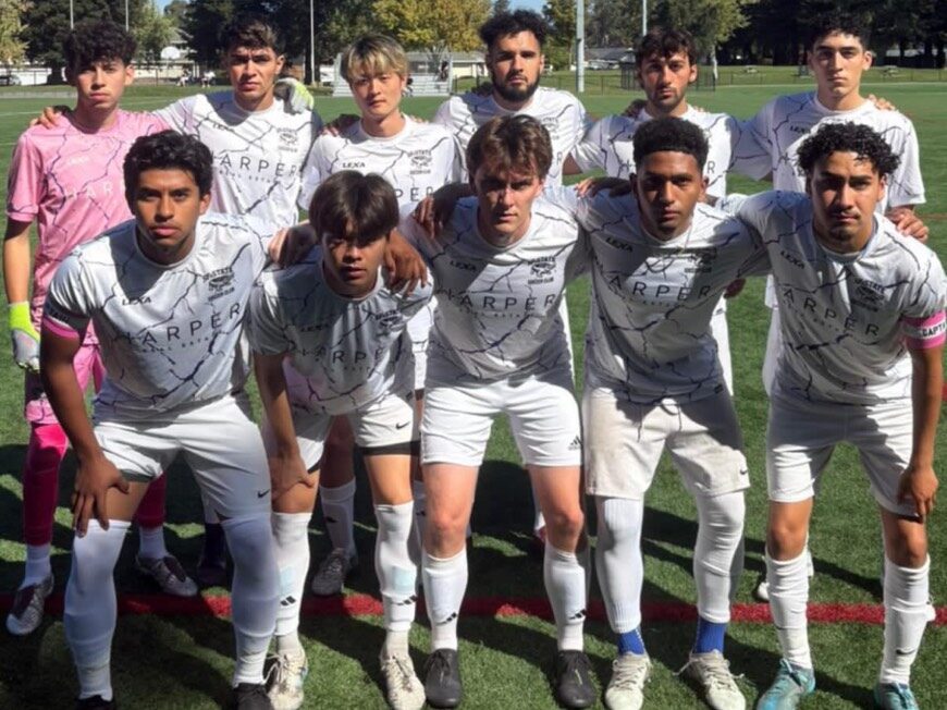 英検準2級レベルから8ヶ月でduolingo test 90点(2級Aレベル)を獲得し、カリフォルニア州立大学に進学した高校3年生(受講時)榎原 瑠偉くんの写真